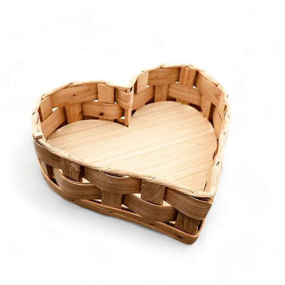 Brand New Rustic Handcrafted Wooden Heart Basket - Picture 2 of 7